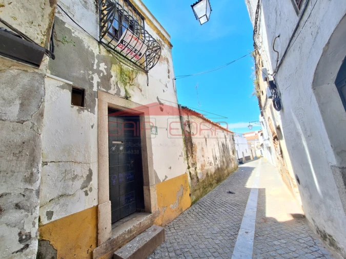 Moradia T2 para Venda em Beja (Santiago Maior e São João Baptista) Foto 1