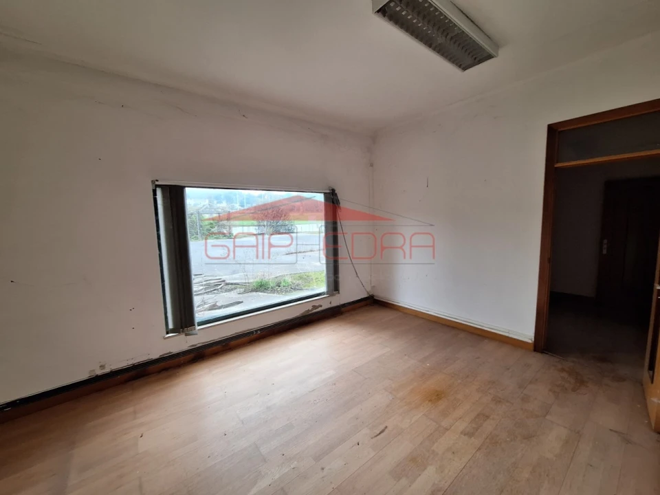 Armazém para Venda em Chamusca e Pinheiro Grande Foto 17