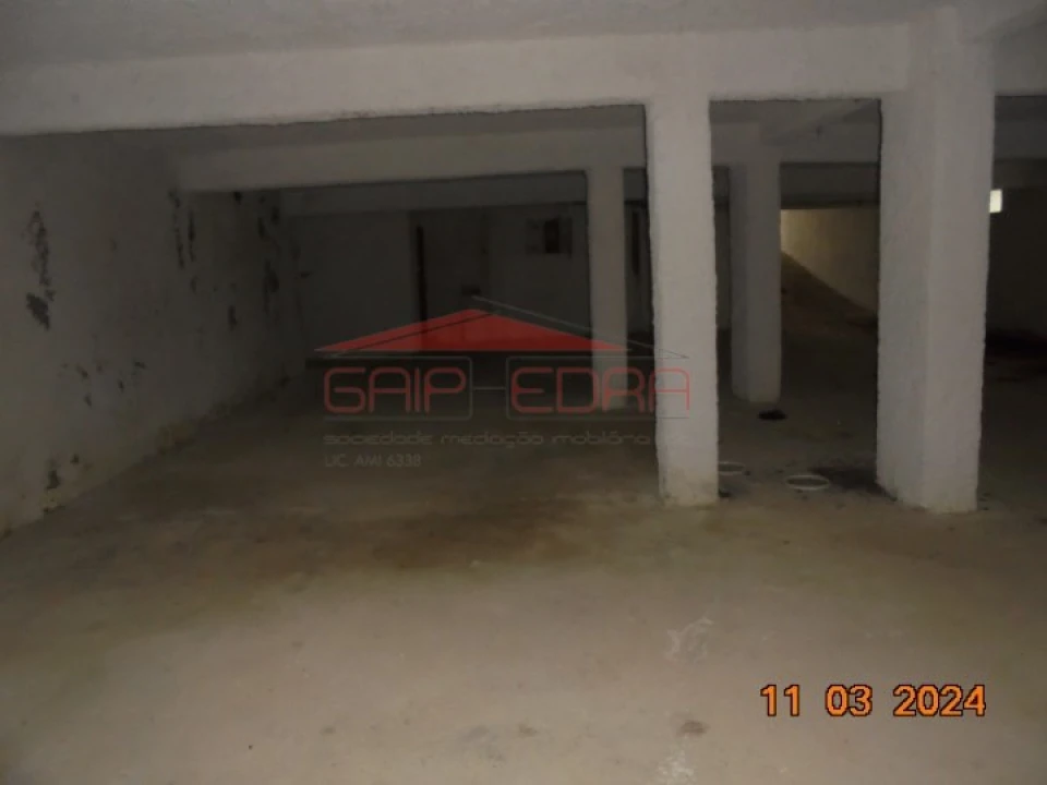 Armazém para Venda em Guarda Foto 5