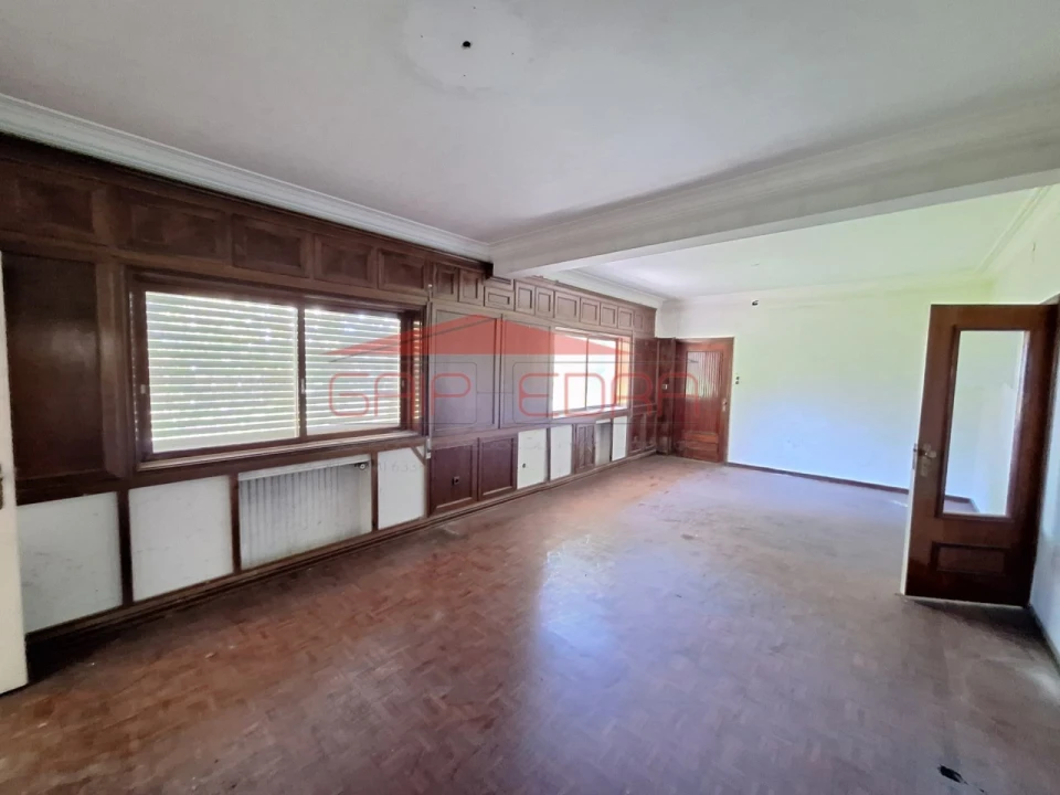 Moradia T6 para Venda em São João da Madeira Foto 13