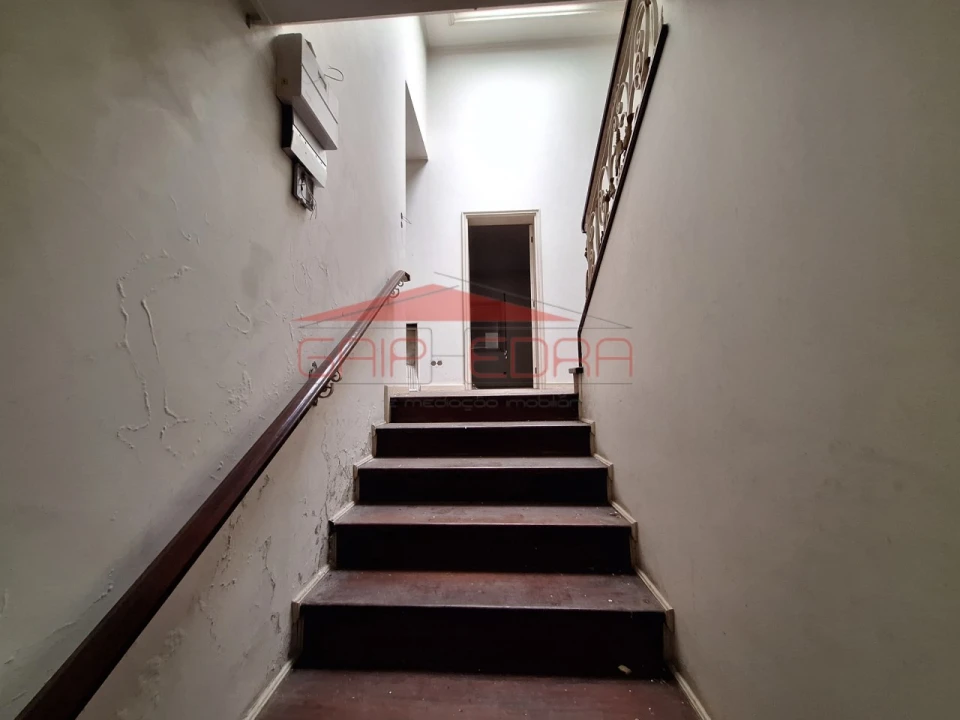 Moradia T6 para Venda em São João da Madeira Foto 22