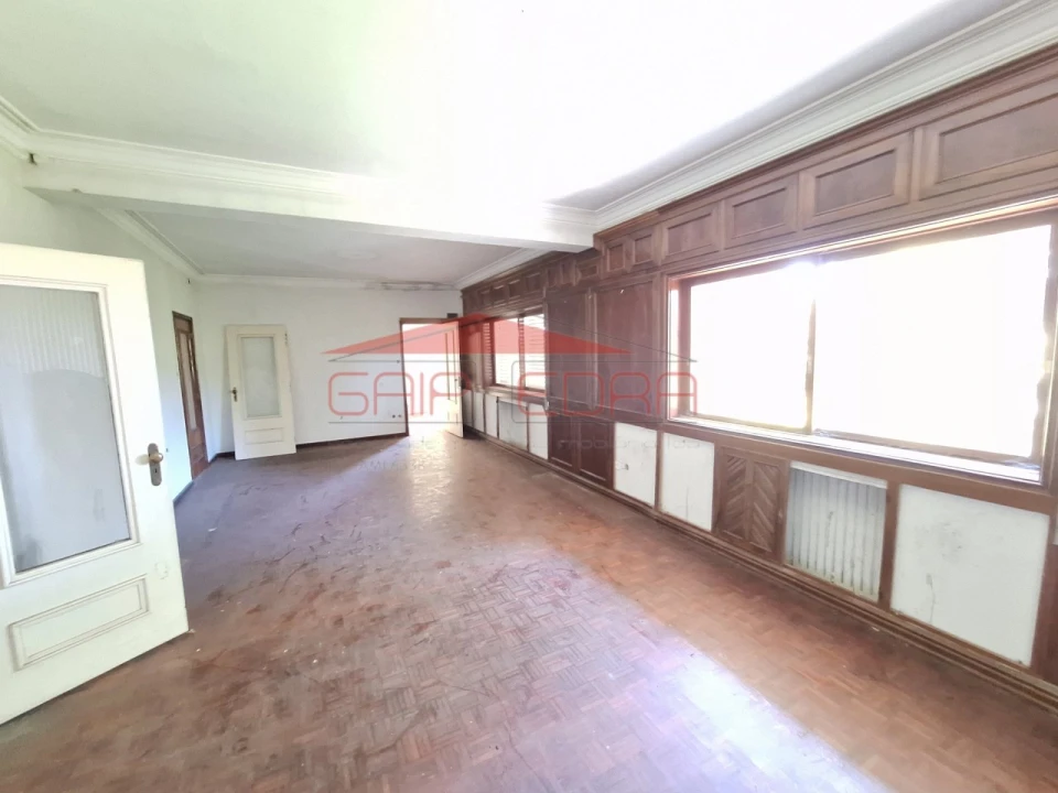 Moradia T6 para Venda em São João da Madeira Foto 28