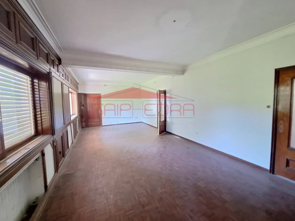 Moradia T6 para Venda em São João da Madeira Foto 29