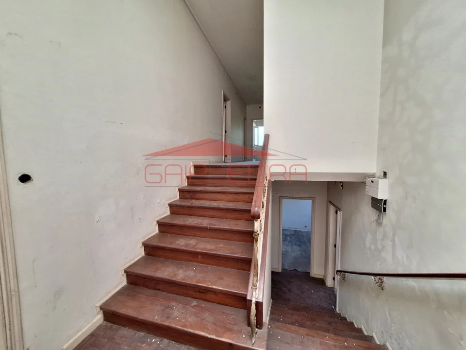 Moradia T6 para Venda em São João da Madeira Foto 32