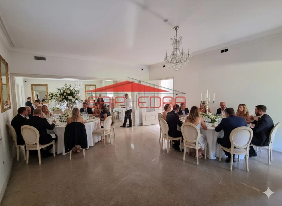 Moradia T6 para Venda em São João da Madeira Foto 3