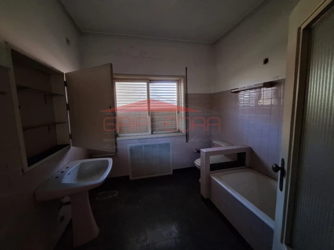 Moradia T6 para Venda em São João da Madeira Foto 40