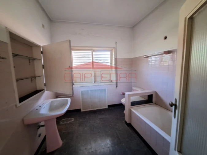 Moradia T6 para Venda em São João da Madeira Foto 44