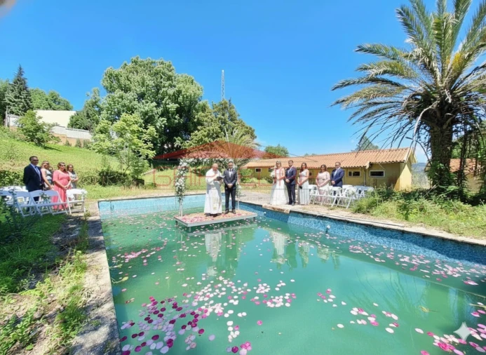 Moradia T6 para Venda em São João da Madeira Foto 1