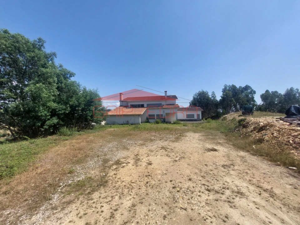 Moradia T7 para Venda em Carvalho Foto 1