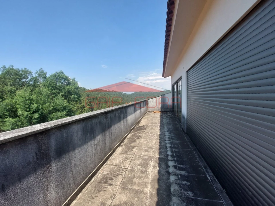 Moradia T7 para Venda em Carvalho Foto 3