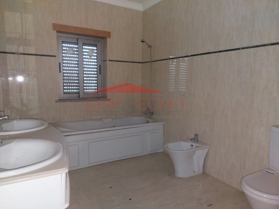 Moradia T7 para Venda em Carvalho Foto 15