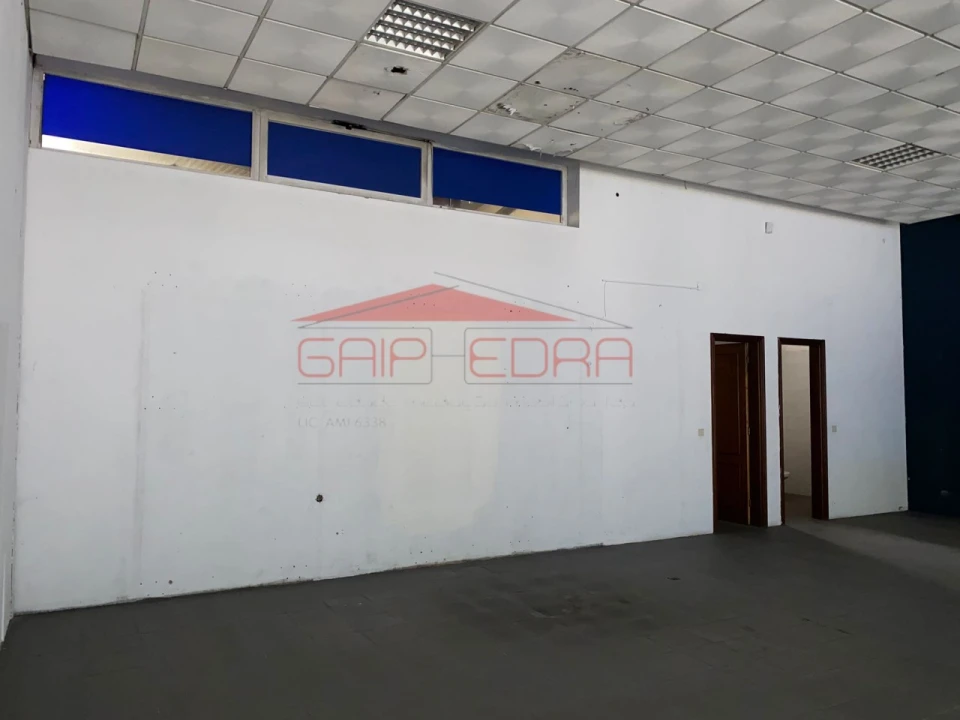 Loja para Venda em Santa Maria de Lamas Foto 10