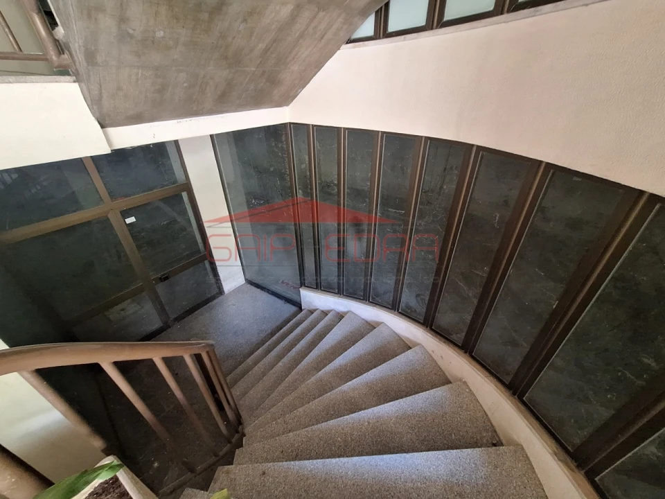 Loja para Venda em Sé, Santa Maria e Meixedo Foto 11