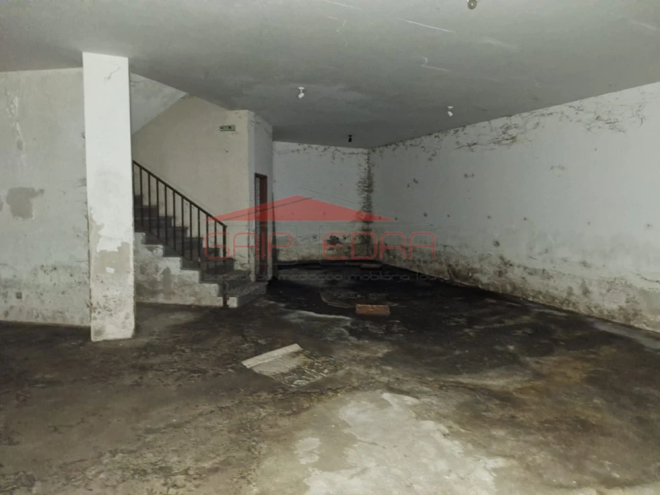 Loja para Venda em Sé, Santa Maria e Meixedo Foto 4