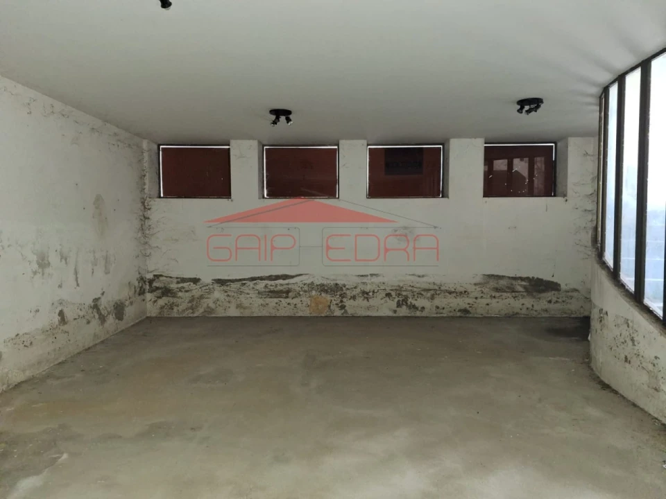 Loja para Venda em Sé, Santa Maria e Meixedo Foto 8