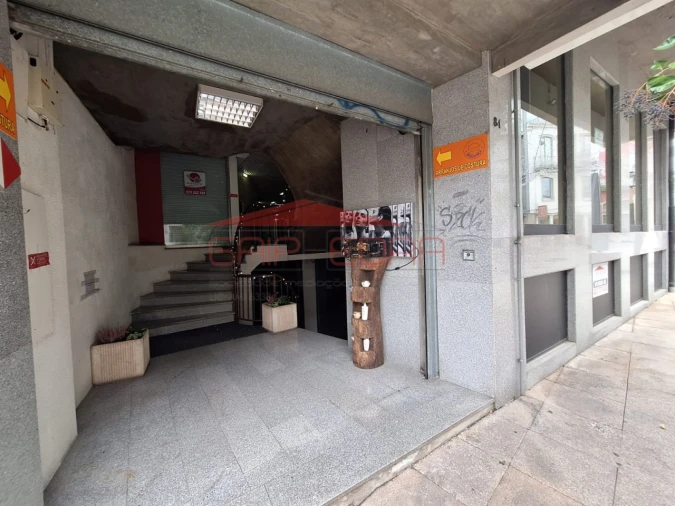 Loja para Venda em Sé, Santa Maria e Meixedo Foto 13