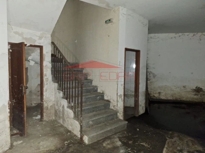 Loja para Venda em Sé, Santa Maria e Meixedo Foto 10