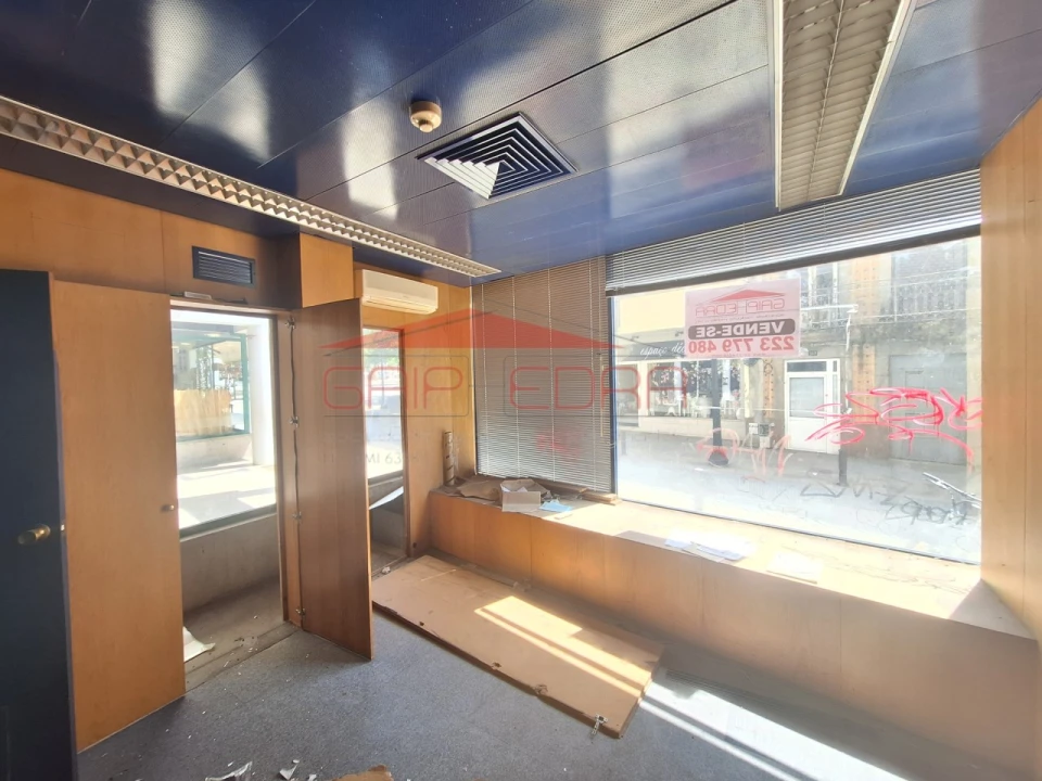 Loja para Venda em Sé, Santa Maria e Meixedo Foto 6