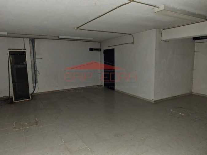 Loja para Venda em Sé, Santa Maria e Meixedo Foto 14