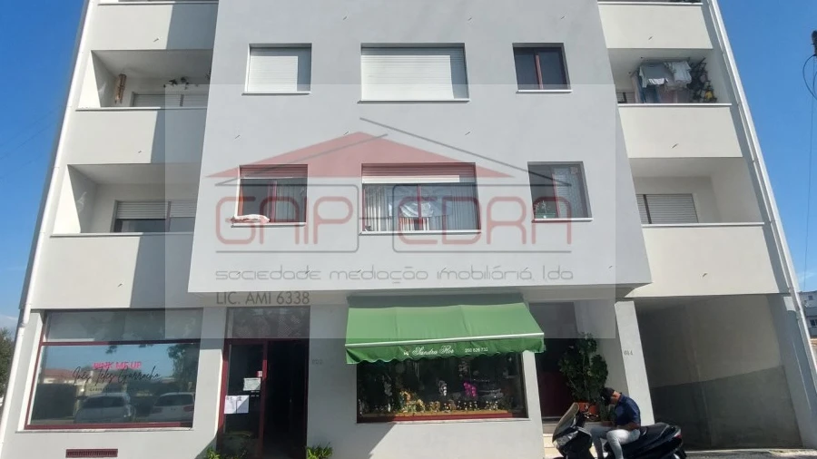 Loja para Arrendamento em São João da Madeira