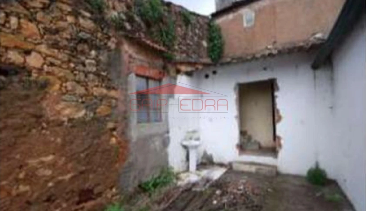 Moradia T4 para Venda em Casais e Alviobeira Foto 21