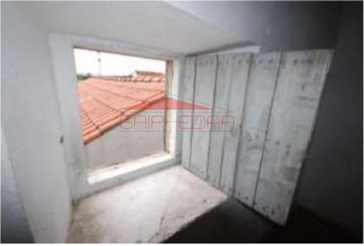 Moradia T4 para Venda em Casais e Alviobeira Foto 12