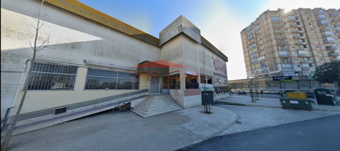 Loja para Arrendamento em Samora Correia Foto 3