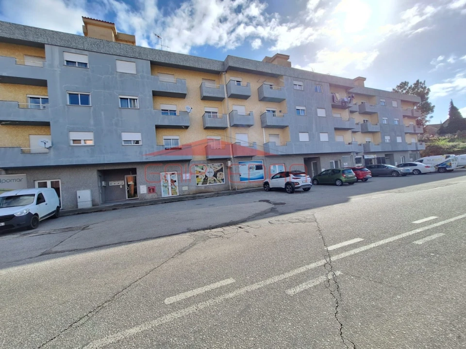 Loja para Venda em Armamar Foto 12