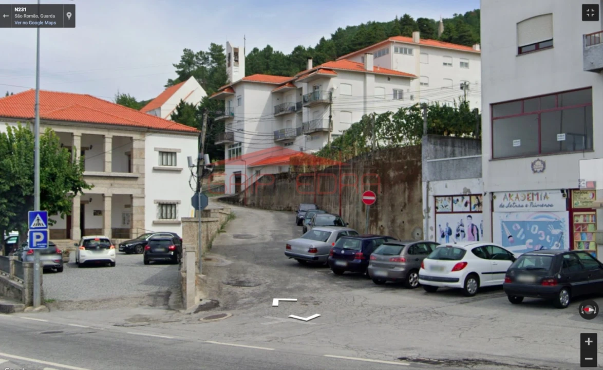 Garagem para Venda em Seia, São Romão e Lapa dos Dinheiros Foto 1
