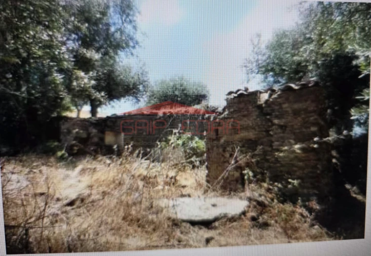 Moradia T3 para Venda em Espírito Santo, Nossa Senhora da Graça e São Simão Foto 2