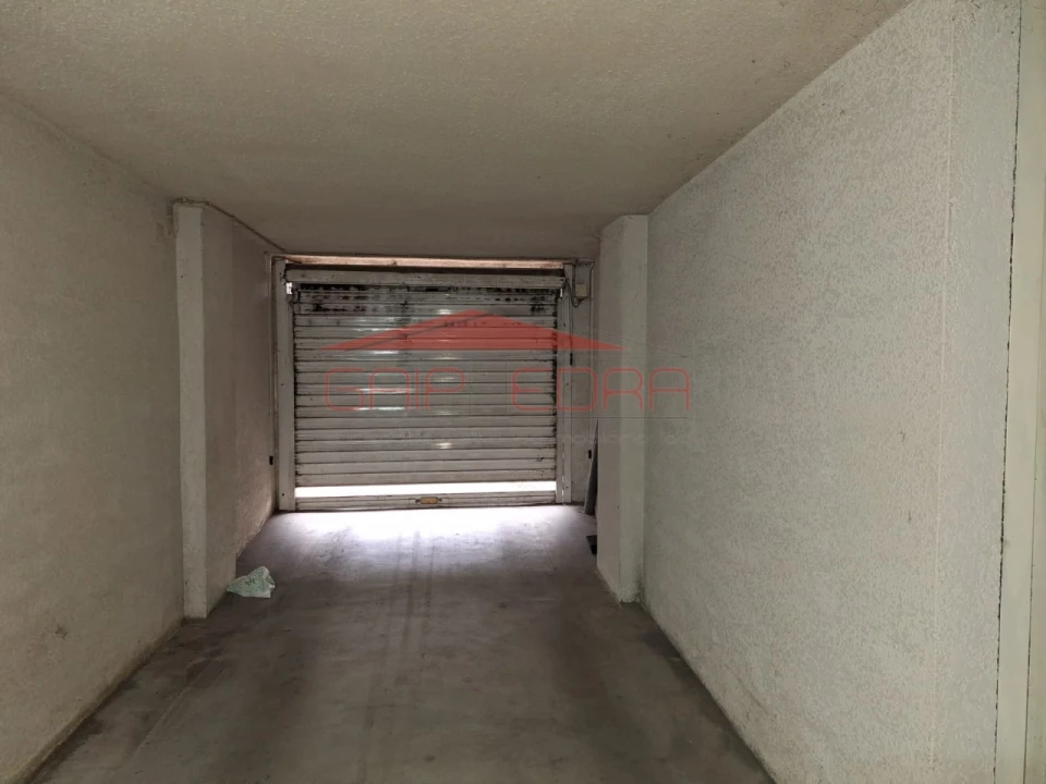 Garagem para Venda em Sé, Santa Maria e Meixedo Foto 5