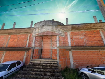 Prédio para Venda em Chamusca e Pinheiro Grande