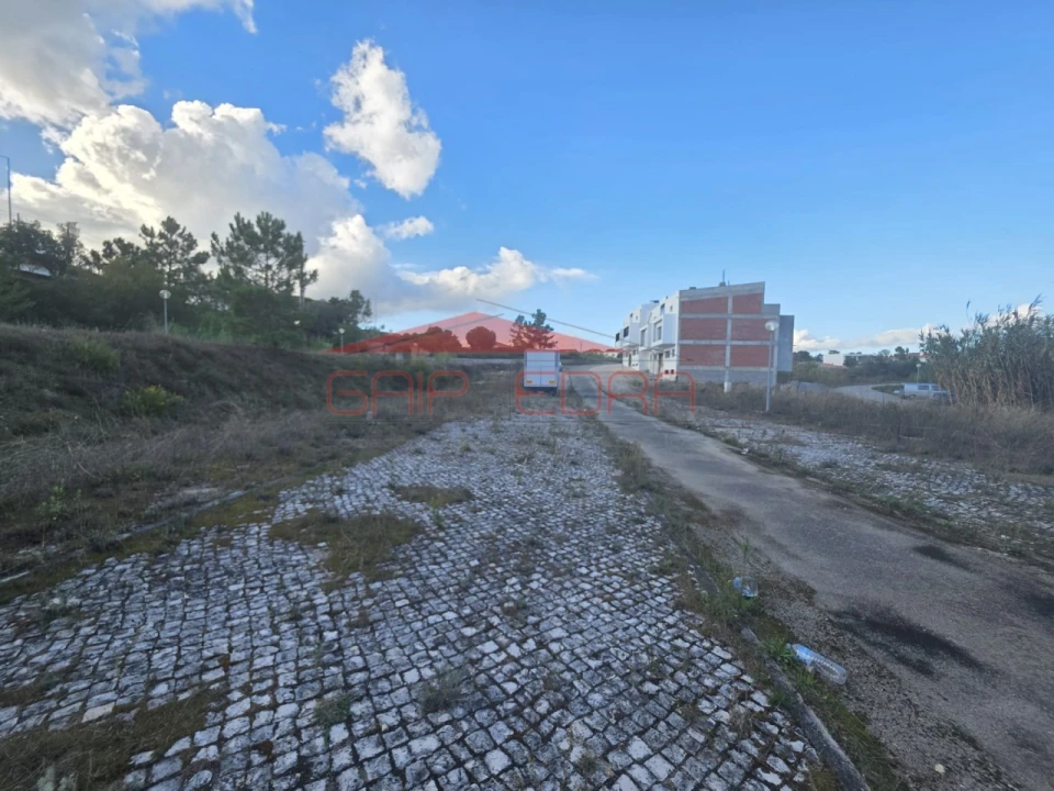 Terreno para Venda em Azambuja Foto 7