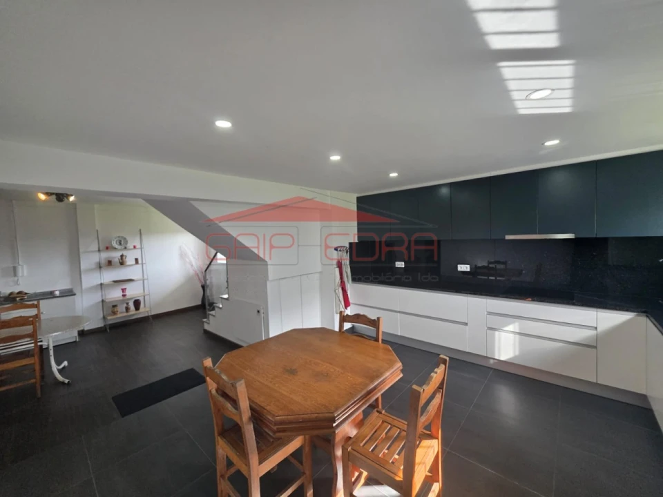 Moradia T4 para Venda em Lourosa Foto 15