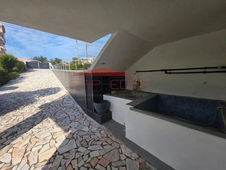 Moradia T4 para Venda em Lourosa Foto 27