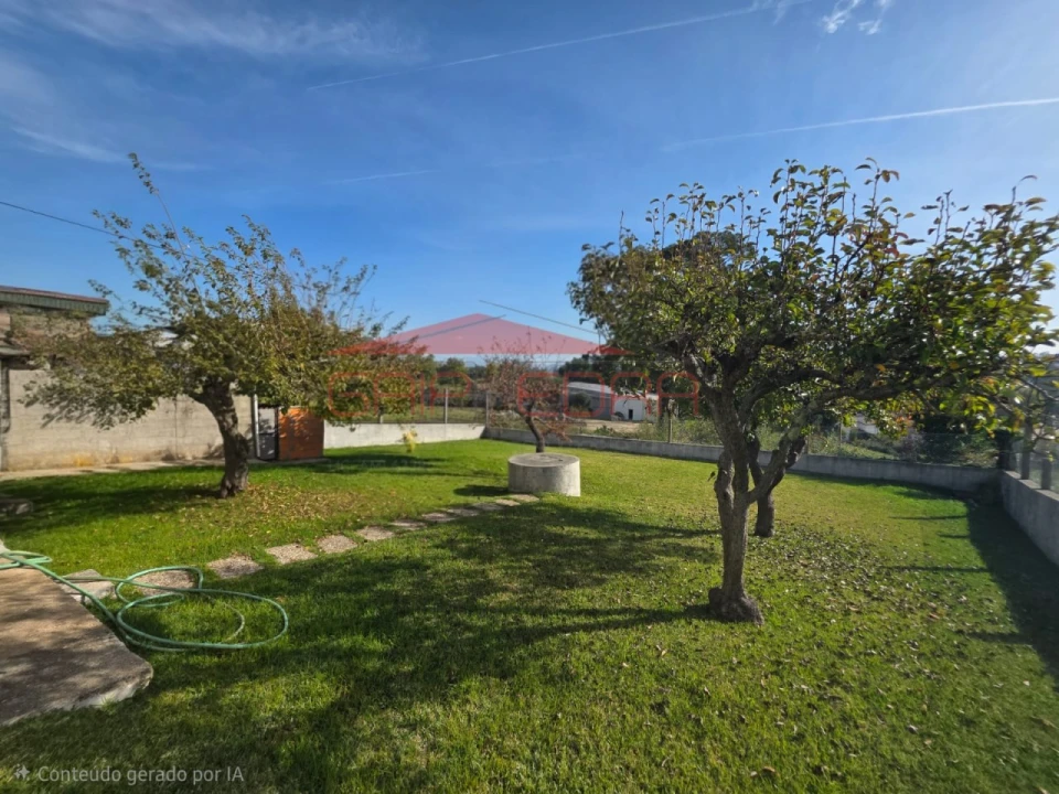 Moradia T4 para Venda em Lourosa Foto 29