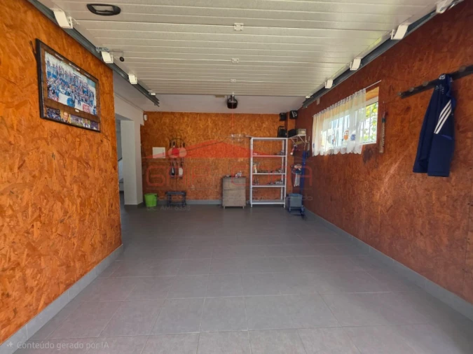 Moradia T4 para Venda em Lourosa Foto 24