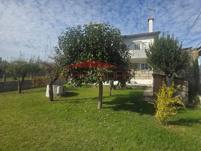 Moradia T4 para Venda em Lourosa Foto 30