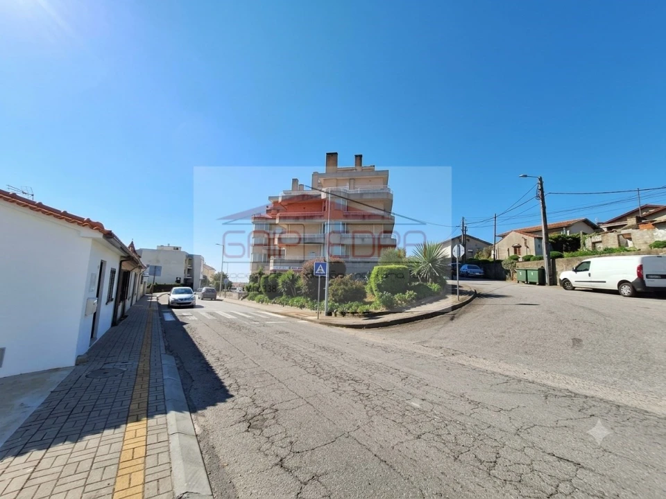 Armazém para Venda em O. Azeméis, Riba-Ul, Ul, Macinhata Seixa, Madail Foto 2