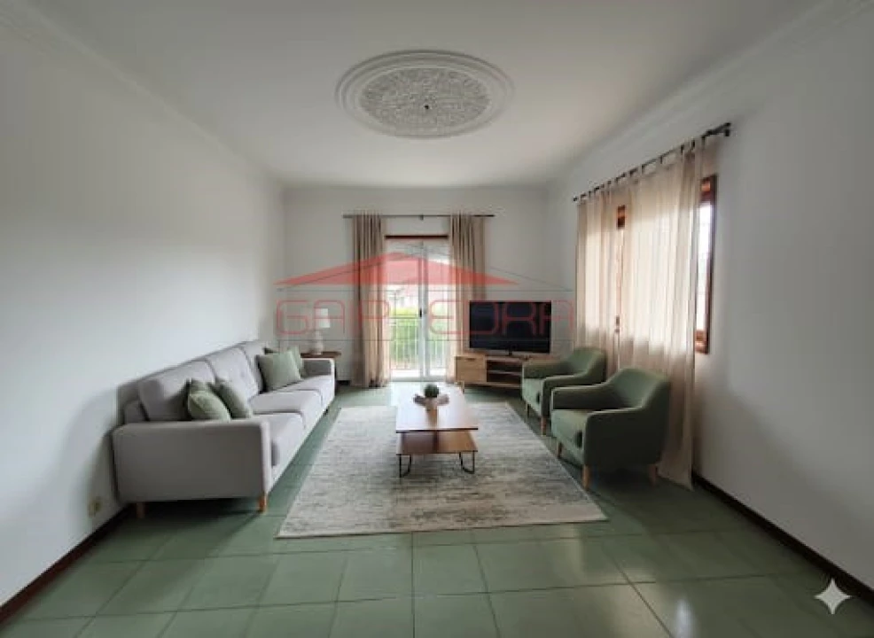 Moradia T4 para Venda em Santa Maria de Lamas Foto 4