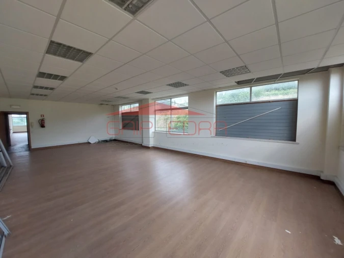 Escritório para Venda em Tavarede Foto 30