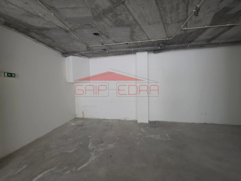 Loja para Venda em Buarcos Foto 15