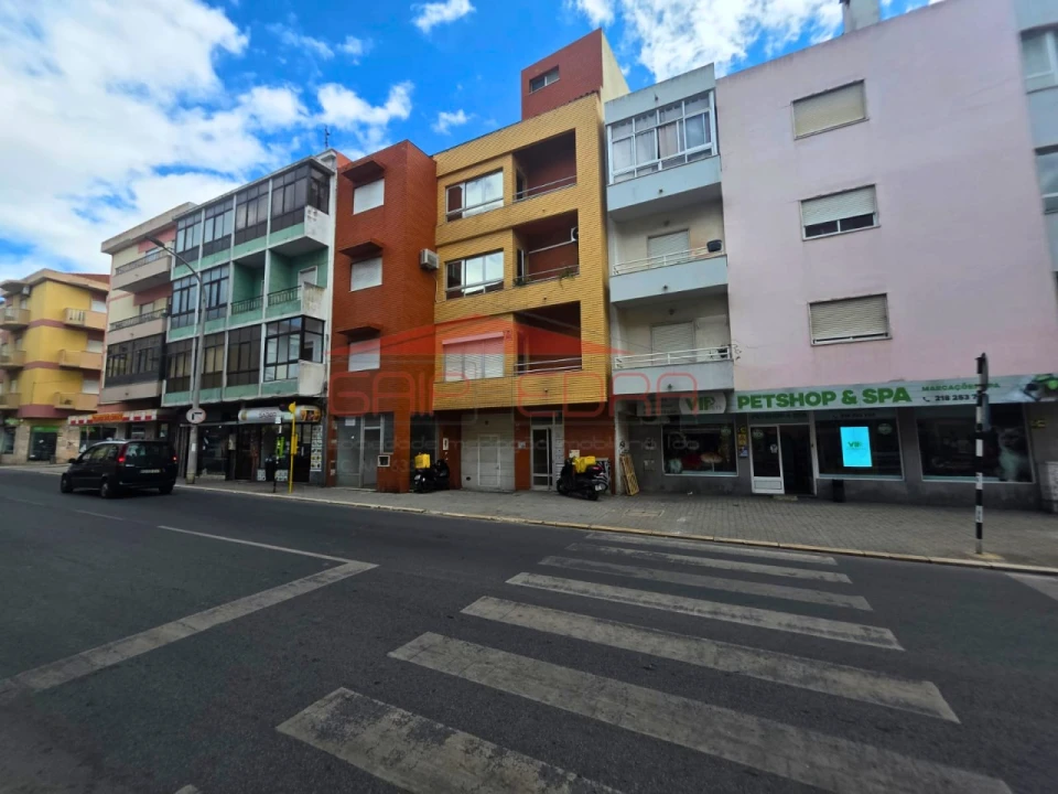Loja para Venda em Alto do Seixalinho, Santo André e Verderena Foto 2