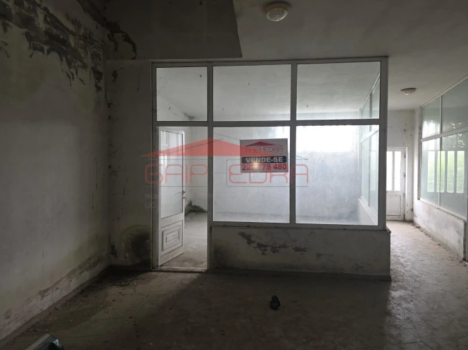 Loja para Venda em Vila Cova da Lixa e Borba de Godim Foto 3