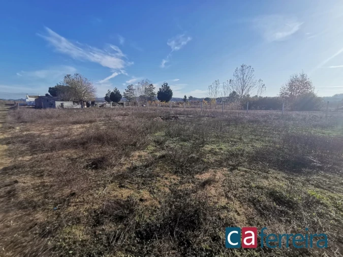 Terreno para Venda em Benfica do Ribatejo Foto 4