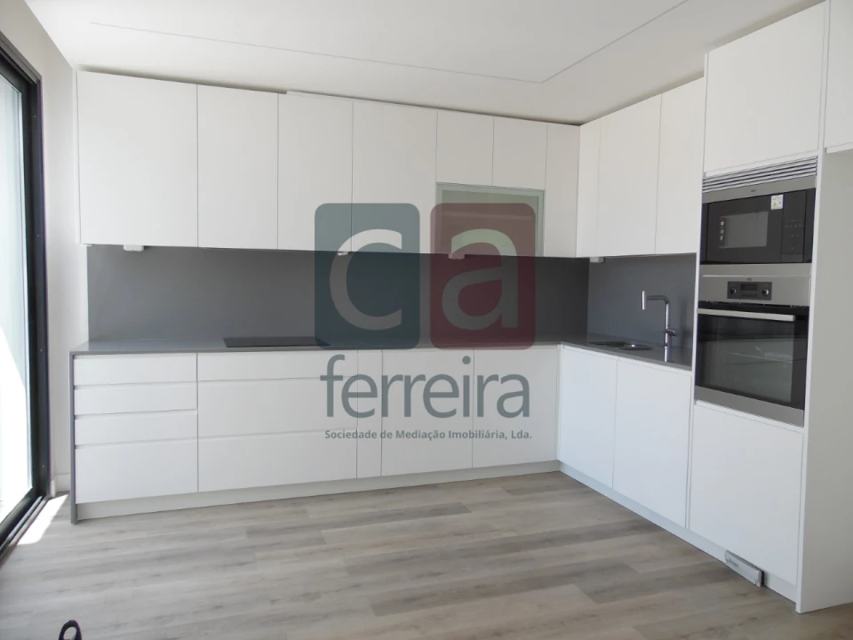 Moradia T4 para Venda em Carcavelos e Parede Foto 4