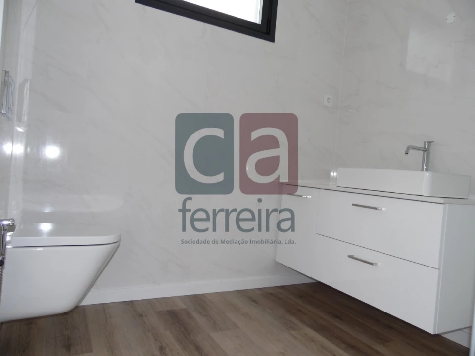 Moradia T4 para Venda em Carcavelos e Parede Foto 14