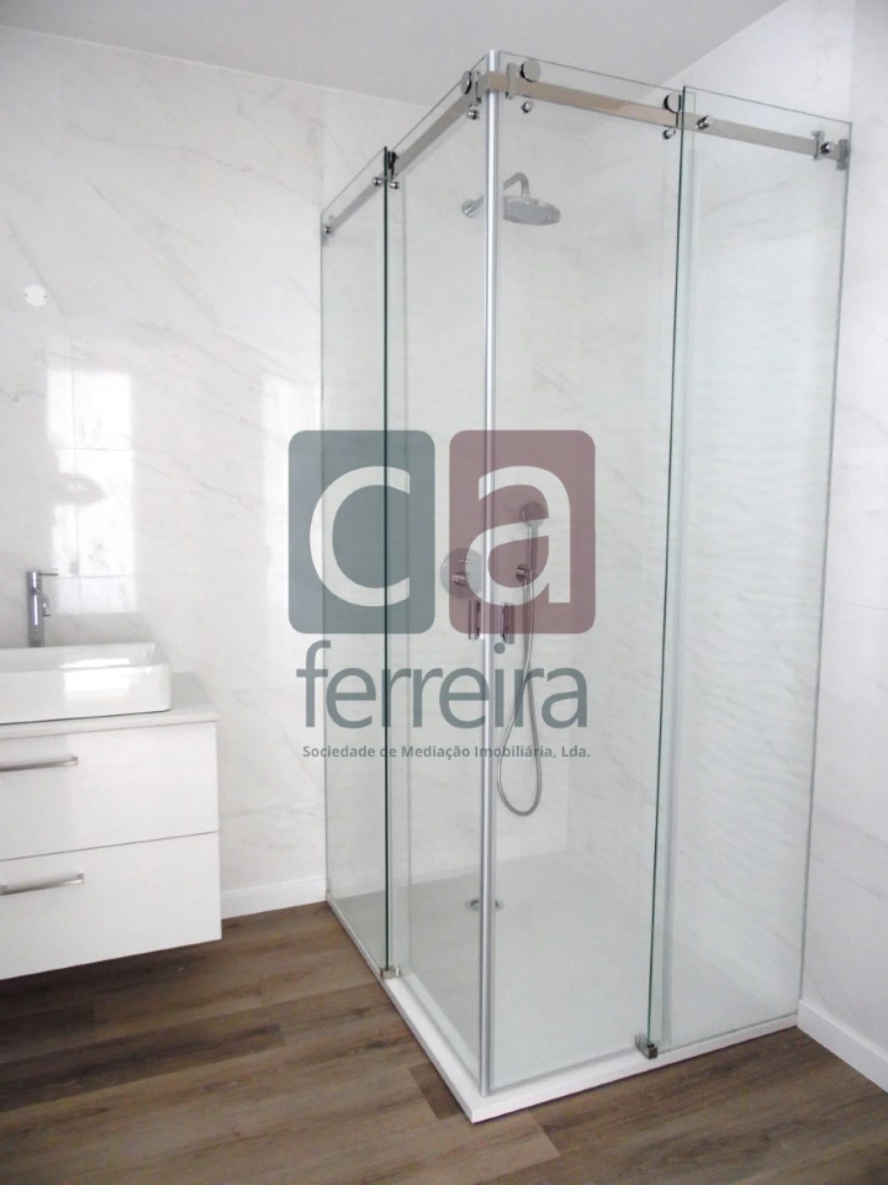 Moradia T4 para Venda em Carcavelos e Parede Foto 16