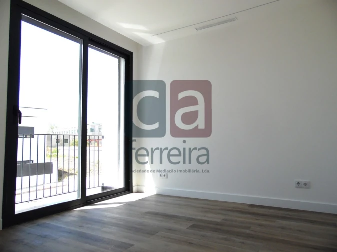 Moradia T4 para Venda em Carcavelos e Parede Foto 9