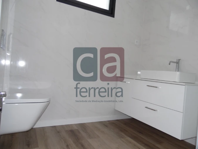 Moradia T4 para Venda em Carcavelos e Parede Foto 14